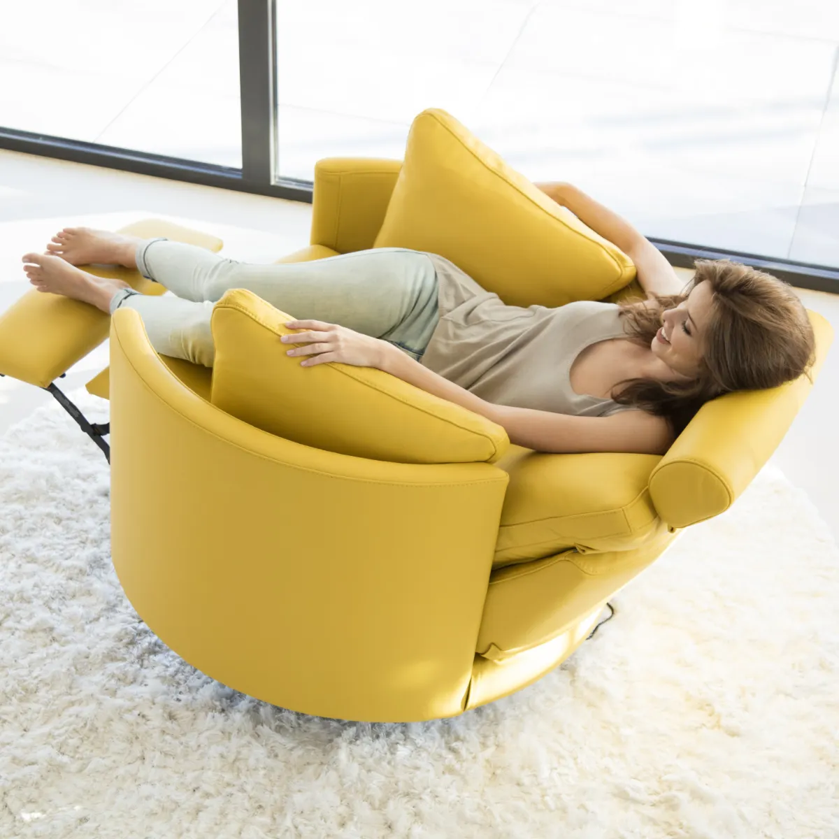 Ανακλυνόμενη πολυθρόνα ΜΟΟΝ recliner armchair