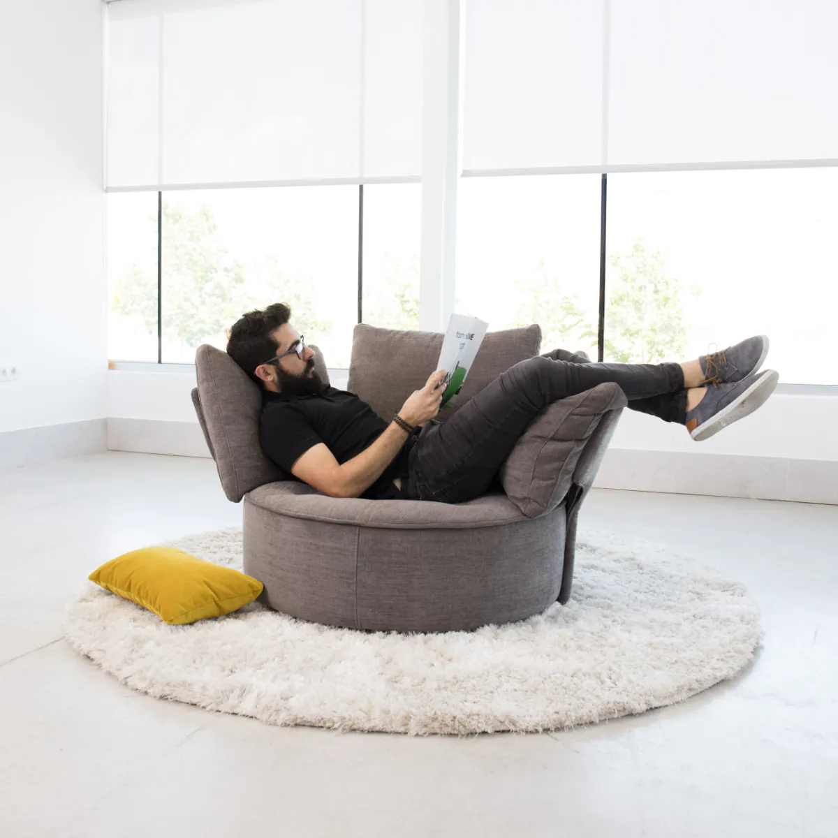 Πολυθρόνα ΖΟΕ cozy armchair
